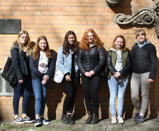 Girls‘ Day 2017: Mädchen ermutigen, sich an von Männern dominierte Berufe heranzuwagen