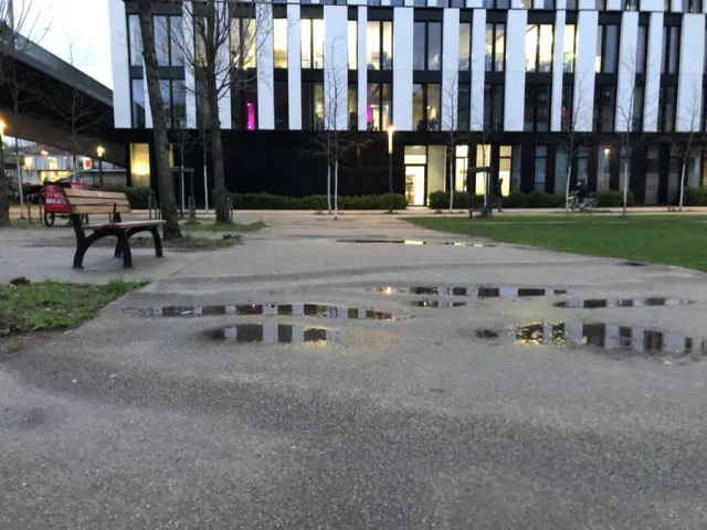 Verkehrssicherheit Wege im Berty-Albrecht-Park