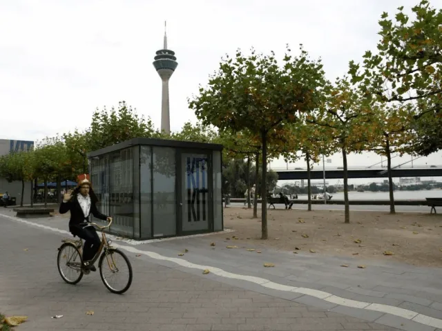Die Düsseldorfer GRÜNEN proudly present:  Der Radkönig ist in der Stadt